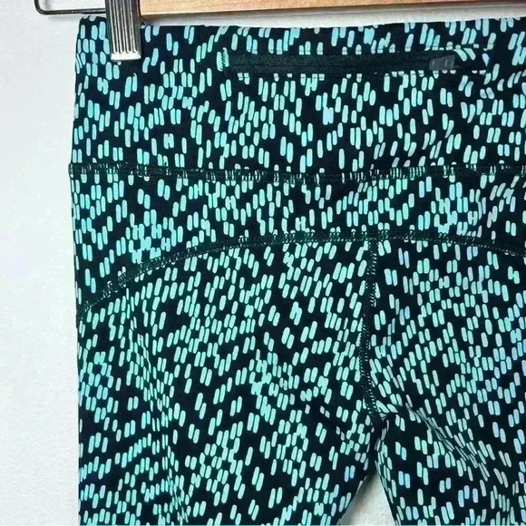 Nike Women’s Pro Geometric Dri-Fit Black Teal 3/4 Leggings Size XS - Picture 7 of 16